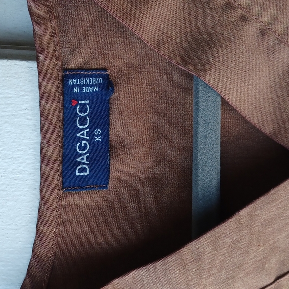 Dagscci Brown Scrubs size xsmall - Picture 2 of 5